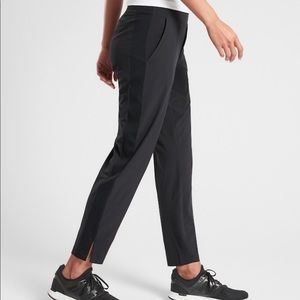 Athleta size 8 petite Brooklyn pants black